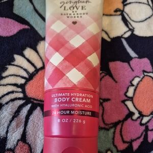 Gingham Love Body Cream